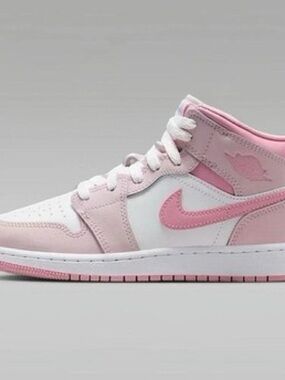 Air Jordan 1s - GS 🌸